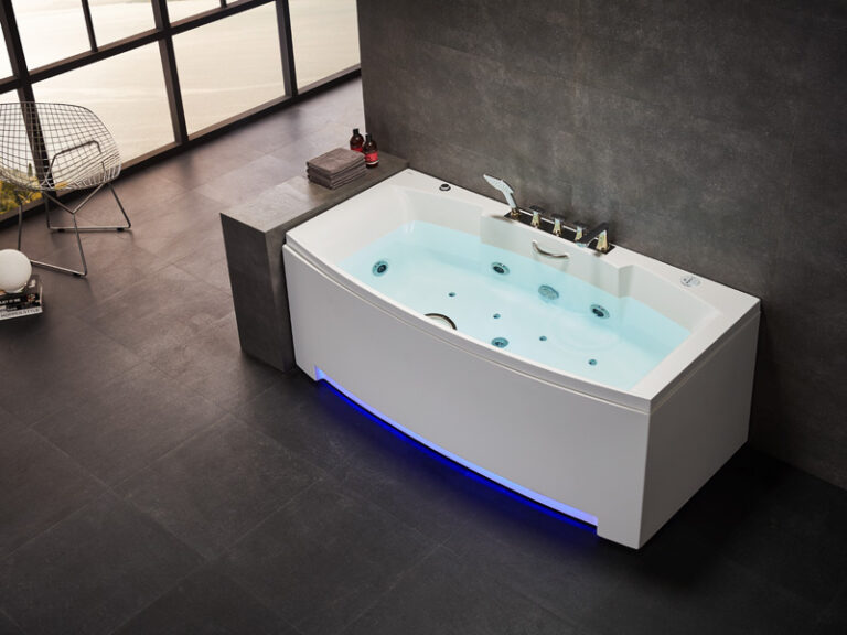 jacuzzi bathtub
